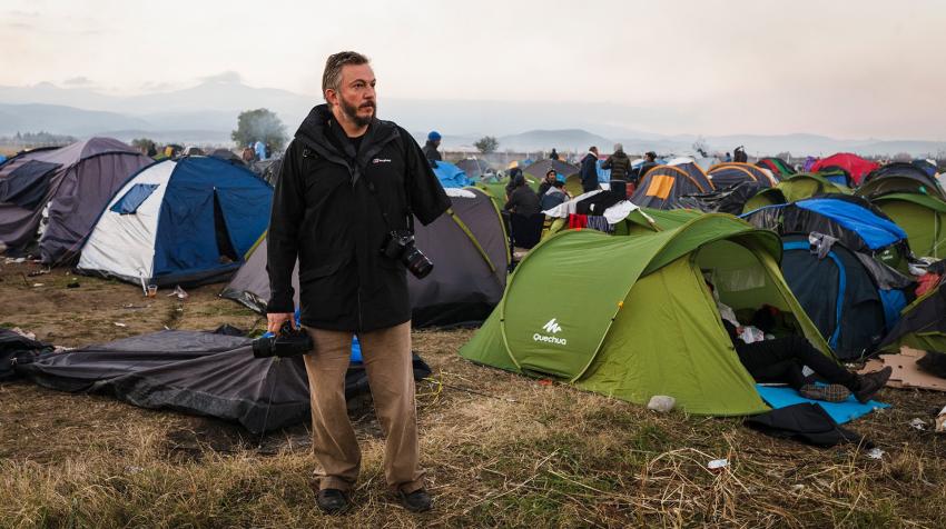 Giles Duley photographed refugees and asylum-seekers in an informal camp near Idomeni in northern Greece during 2015. © UNHCR/Achilleas Zavallis