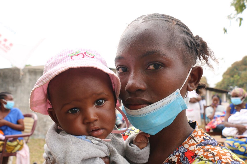 mother and baby daughter in DRC